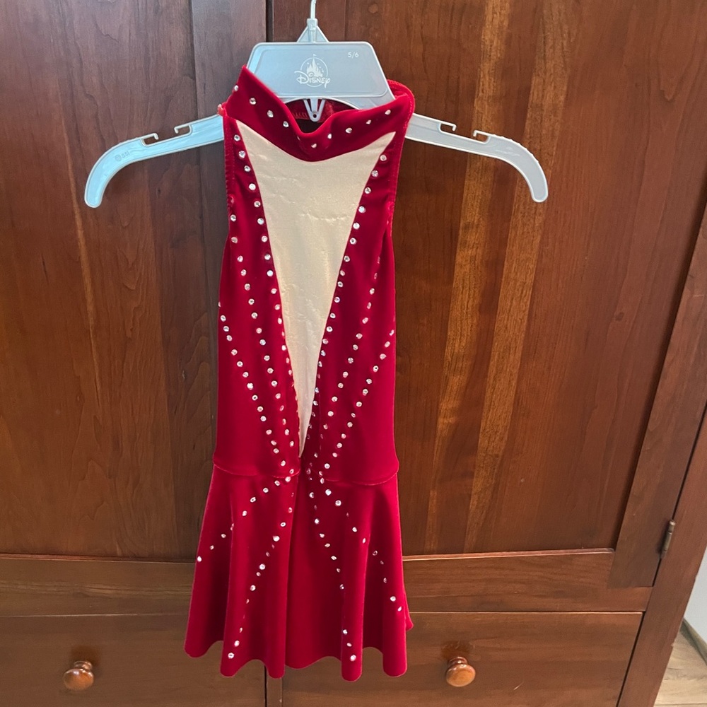 Burgandwy and cream Kids Costume Dress size 4/5
